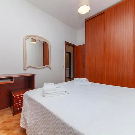 B83 - Alleway Gem In Lagos